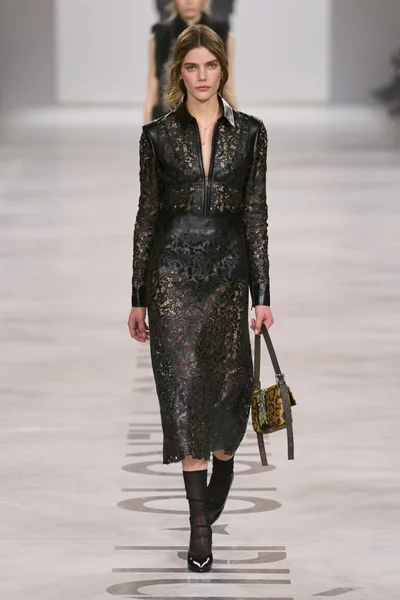 Look 56